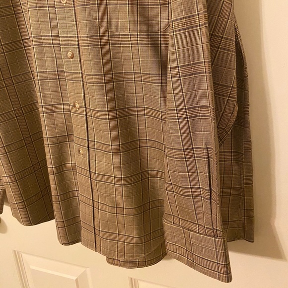 Like New Jos. A. Banks long sleeve collared shirt - Picture 13 of 13